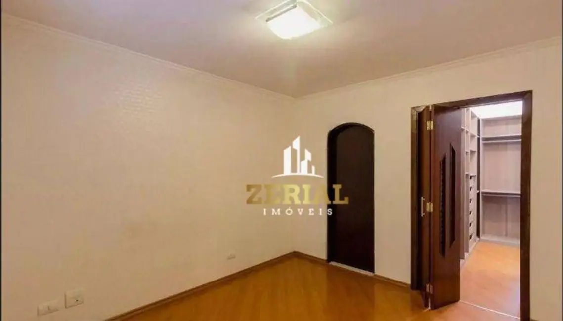 Foto 9 de Sobrado com 4 quartos à venda, 182m2 em Santa Maria, Sao Caetano Do Sul - SP