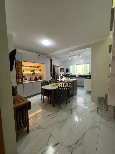 Foto 6 de Sobrado com 3 quartos à venda, 134m2 em Osvaldo Cruz, Sao Caetano Do Sul - SP