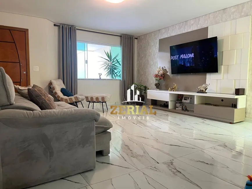 Foto 1 de Sobrado com 3 quartos à venda, 134m2 em Osvaldo Cruz, Sao Caetano Do Sul - SP