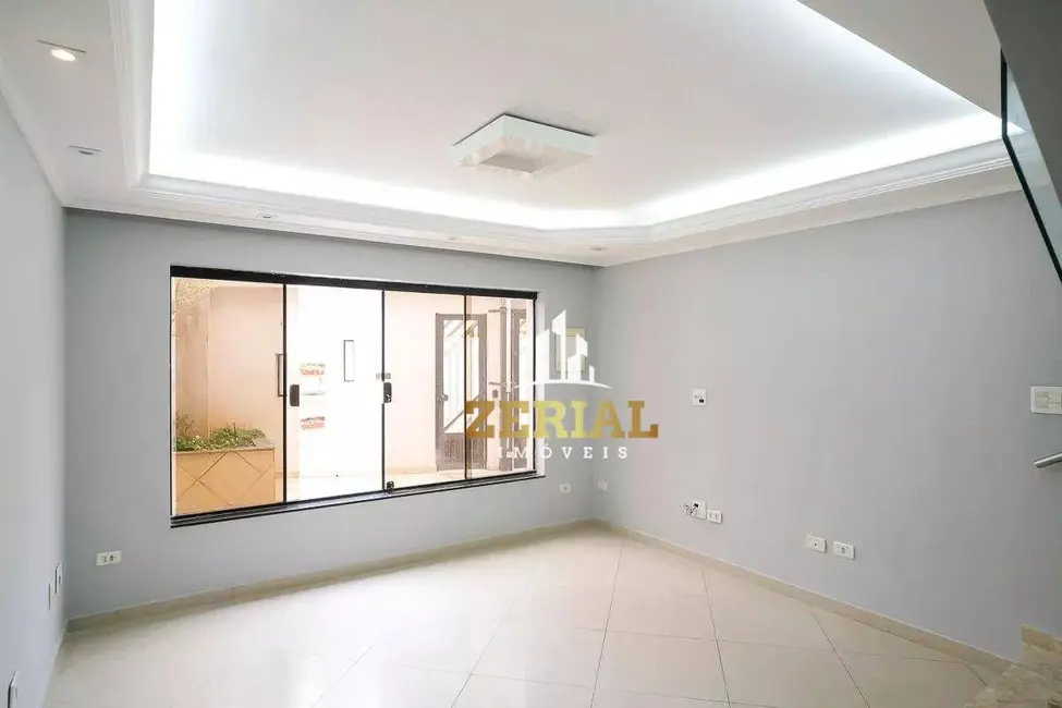Sobrado com 3 quartos à venda e para alugar, 276m2 em Santa Maria, Santo Andre - SP - imagem 3 Foto 3 de Sobrado com 3 quartos à venda e para alugar, 276m2 em Santa Maria, Santo Andre - SP