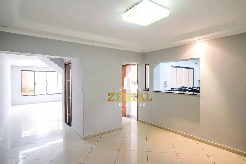 Sobrado com 3 quartos à venda e para alugar, 276m2 em Santa Maria, Santo Andre - SP - imagem 7 Foto 7 de Sobrado com 3 quartos à venda e para alugar, 276m2 em Santa Maria, Santo Andre - SP