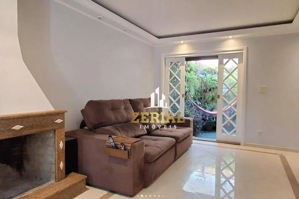 Sobrado com 3 quartos à venda, 165m2 em Mauá, Sao Caetano Do Sul - SP - imagem 2 Foto 2 de Sobrado com 3 quartos à venda, 165m2 em Mauá, Sao Caetano Do Sul - SP