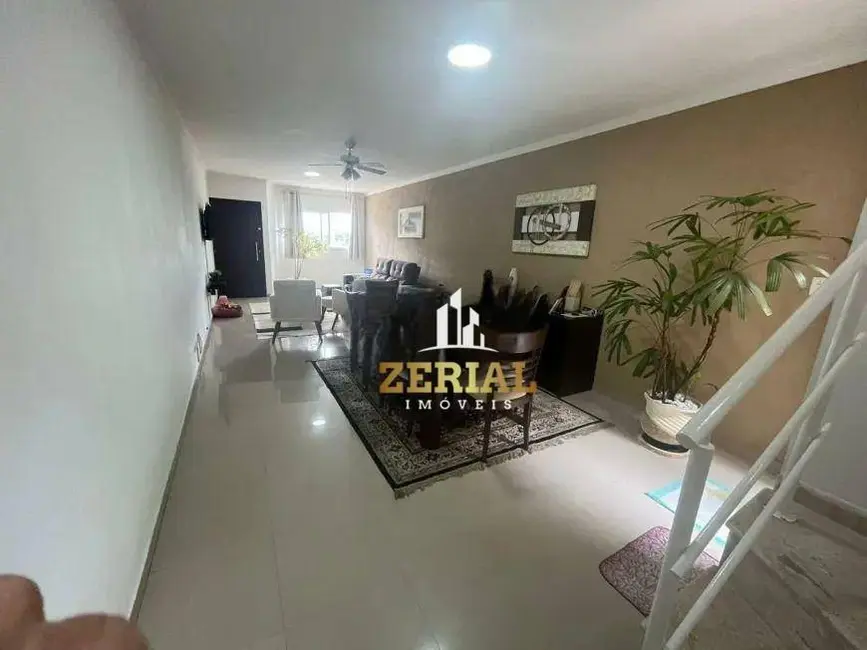 Foto 1 de Sobrado com 3 quartos à venda, 231m2 em Osvaldo Cruz, Sao Caetano Do Sul - SP