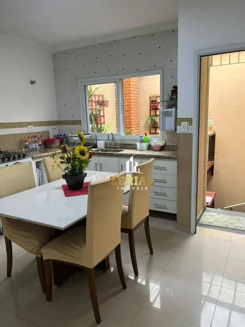 Foto 3 de Sobrado com 3 quartos à venda, 231m2 em Osvaldo Cruz, Sao Caetano Do Sul - SP