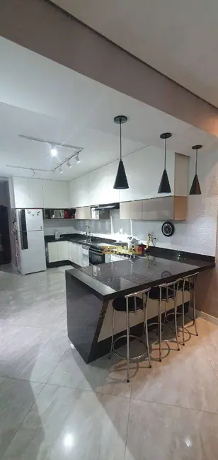 Foto 7 de Sobrado com 3 quartos à venda, 250m2 em Cerâmica, Sao Caetano Do Sul - SP