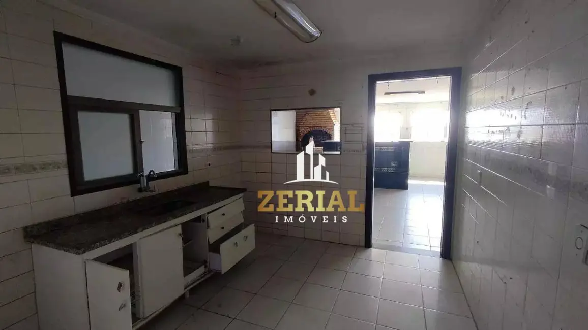 Foto 4 de Sobrado com 7 quartos à venda, 180m2 em Sao Caetano Do Sul - SP