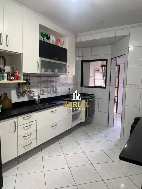 Foto 8 de Sobrado com 3 quartos para alugar, 218m2 em Santa Maria, Sao Caetano Do Sul - SP