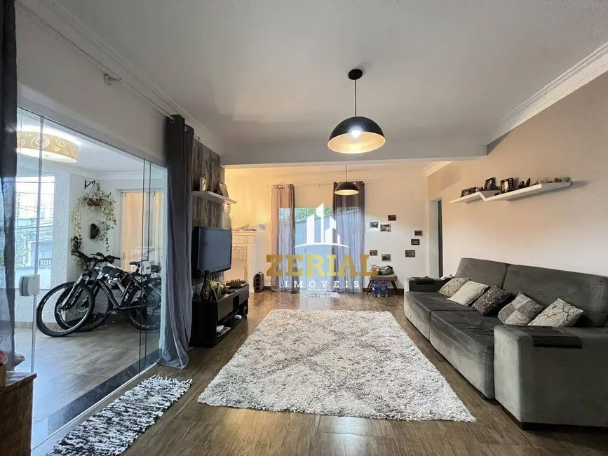 Foto 1 de Sobrado com 3 quartos à venda, 176m2 em Olímpico, Sao Caetano Do Sul - SP