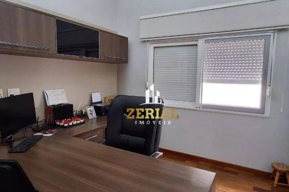 Foto 6 de Sobrado com 4 quartos à venda e para alugar, 360m2 em Jardim São Caetano, Sao Caetano Do Sul - SP