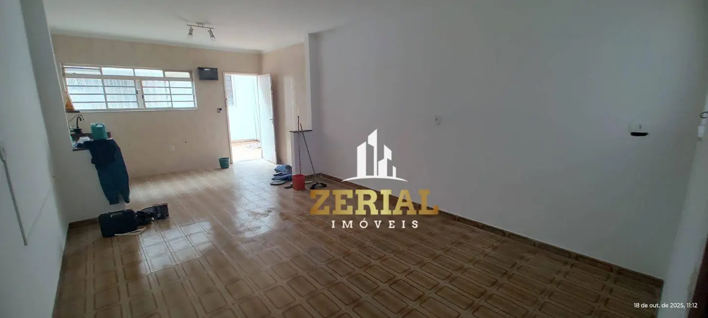 Sobrado com 3 quartos para alugar, 190m2 em Vila Scarpelli, Santo Andre - SP - imagem 1 Foto 1 de Sobrado com 3 quartos para alugar, 190m2 em Vila Scarpelli, Santo Andre - SP