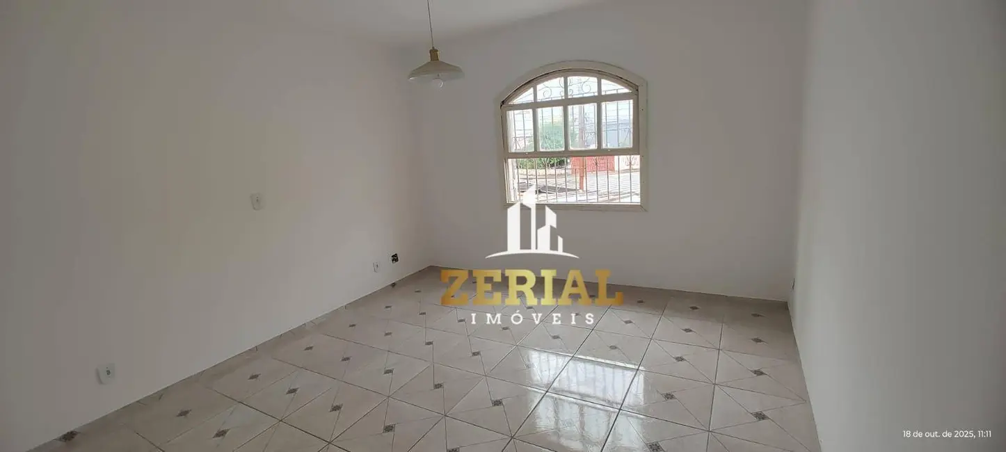 Sobrado com 3 quartos para alugar, 190m2 em Vila Scarpelli, Santo Andre - SP - imagem 6 Foto 6 de Sobrado com 3 quartos para alugar, 190m2 em Vila Scarpelli, Santo Andre - SP