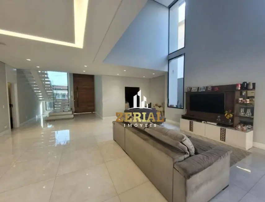 Sobrado com 5 quartos à venda, 549m2 em Jardim São Caetano, Sao Caetano Do Sul - SP - imagem 2 Foto 2 de Sobrado com 5 quartos à venda, 549m2 em Jardim São Caetano, Sao Caetano Do Sul - SP