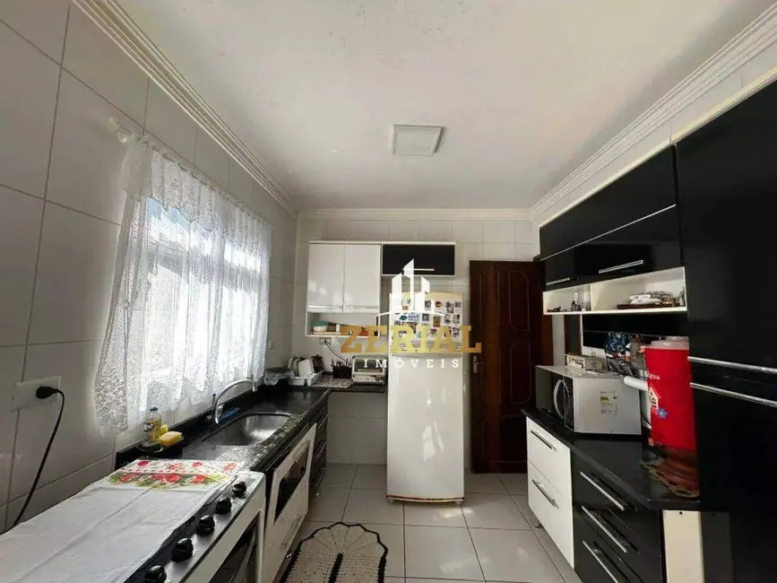 Sobrado com 4 quartos à venda, 145m2 em Sao Bernardo Do Campo - SP - imagem 6 Foto 6 de Sobrado com 4 quartos à venda, 145m2 em Sao Bernardo Do Campo - SP