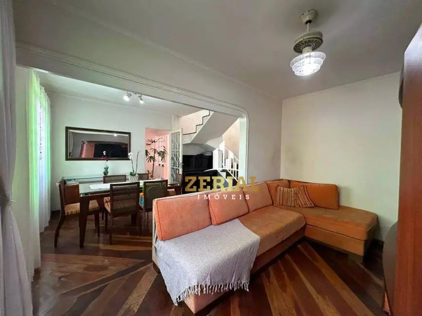 Sobrado com 4 quartos à venda, 145m2 em Sao Bernardo Do Campo - SP - imagem 1 Foto 1 de Sobrado com 4 quartos à venda, 145m2 em Sao Bernardo Do Campo - SP