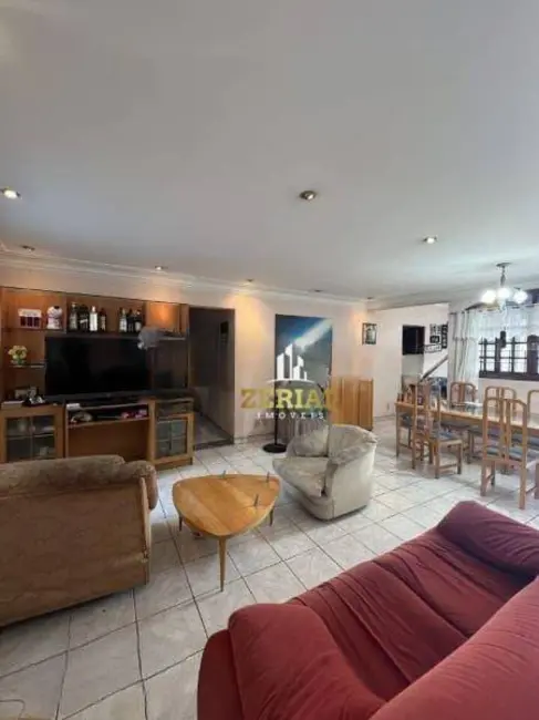 Sobrado com 3 quartos à venda, 298m2 em Fundação, Sao Caetano Do Sul - SP - imagem 3 Foto 3 de Sobrado com 3 quartos à venda, 298m2 em Fundação, Sao Caetano Do Sul - SP
