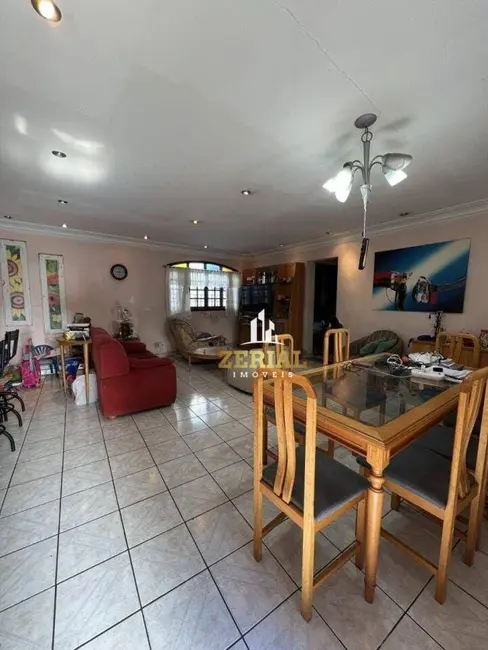 Sobrado com 3 quartos à venda, 298m2 em Fundação, Sao Caetano Do Sul - SP - imagem 2 Foto 2 de Sobrado com 3 quartos à venda, 298m2 em Fundação, Sao Caetano Do Sul - SP
