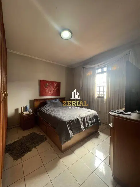 Sobrado com 3 quartos à venda, 298m2 em Fundação, Sao Caetano Do Sul - SP - imagem 8 Foto 8 de Sobrado com 3 quartos à venda, 298m2 em Fundação, Sao Caetano Do Sul - SP