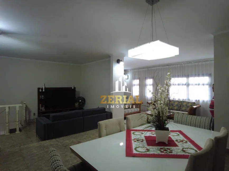 Foto 1 de Sobrado com 3 quartos à venda, 500m2 em Vila Lucinda, Santo Andre - SP