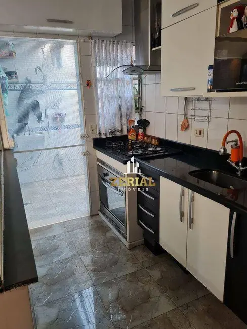 Foto 3 de Sobrado com 2 quartos à venda, 60m2 em Jardim Guairaca, São Paulo - SP