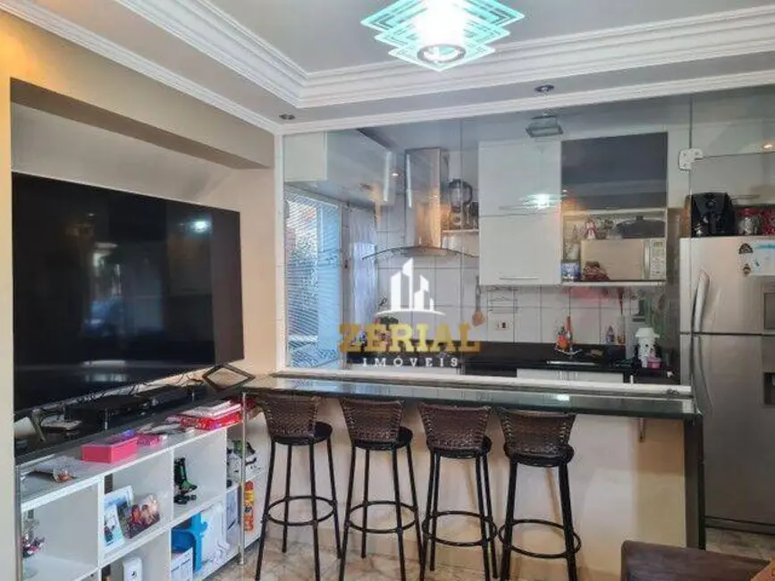 Foto 2 de Sobrado com 2 quartos à venda, 60m2 em Jardim Guairaca, São Paulo - SP