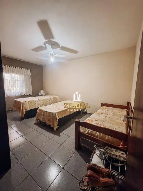 Sobrado com 5 quartos à venda, 240m2 em Fundação, Sao Caetano Do Sul - SP - imagem 7 Foto 7 de Sobrado com 5 quartos à venda, 240m2 em Fundação, Sao Caetano Do Sul - SP