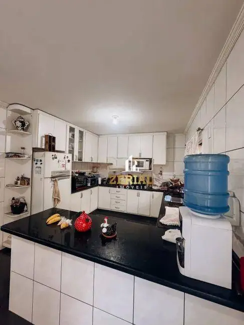 Sobrado com 5 quartos à venda, 240m2 em Fundação, Sao Caetano Do Sul - SP - imagem 3 Foto 3 de Sobrado com 5 quartos à venda, 240m2 em Fundação, Sao Caetano Do Sul - SP