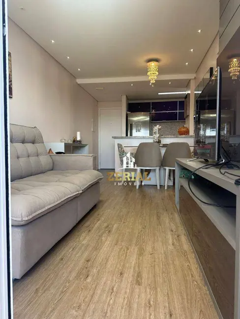 Apartamento com 3 quartos para alugar, 75m2 em Campestre, Santo Andre - SP - imagem 1 Foto 1 de Apartamento com 3 quartos para alugar, 75m2 em Campestre, Santo Andre - SP