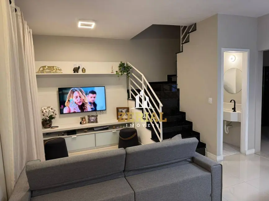 Foto 1 de Sobrado com 3 quartos para alugar, 142m2 em Vila Libanesa, São Paulo - SP