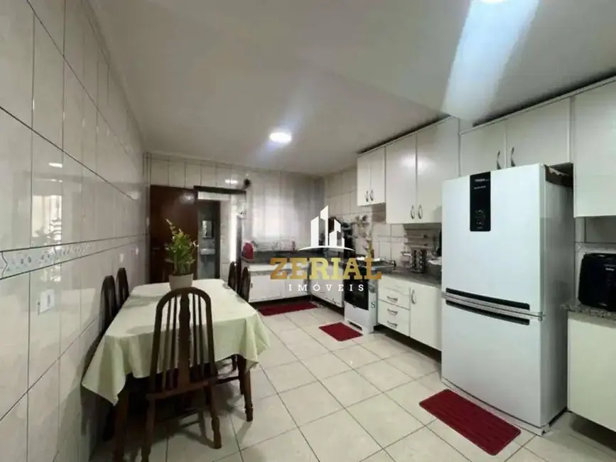 Sobrado com 3 quartos à venda, 135m2 em Santo Antônio, Sao Caetano Do Sul - SP - imagem 3 Foto 3 de Sobrado com 3 quartos à venda, 135m2 em Santo Antônio, Sao Caetano Do Sul - SP