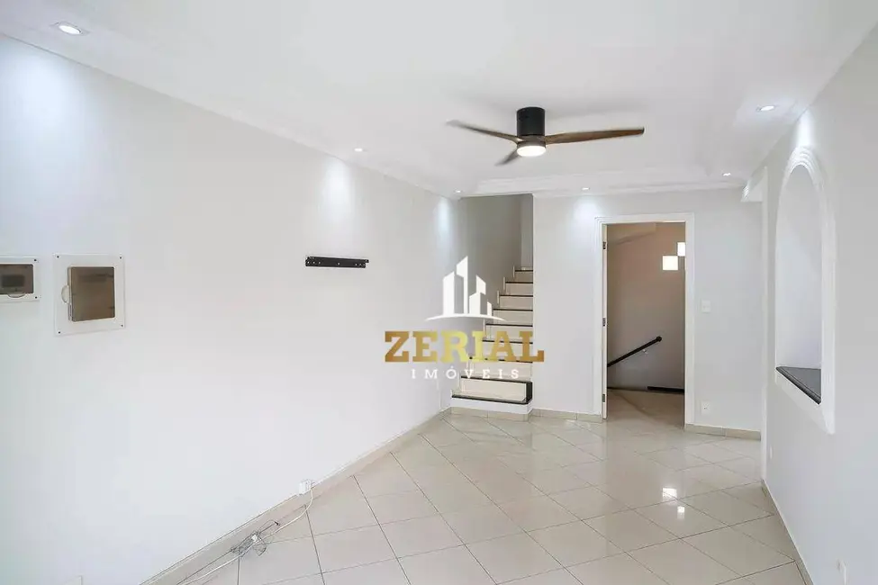 Foto 3 de Sobrado com 3 quartos para alugar, 290m2 em Santa Maria, Sao Caetano Do Sul - SP