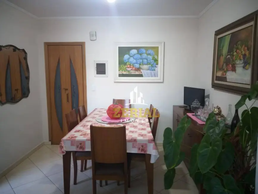 Sobrado com 3 quartos à venda, 125m2 em Sao Bernardo Do Campo - SP - imagem 2 Foto 2 de Sobrado com 3 quartos à venda, 125m2 em Sao Bernardo Do Campo - SP