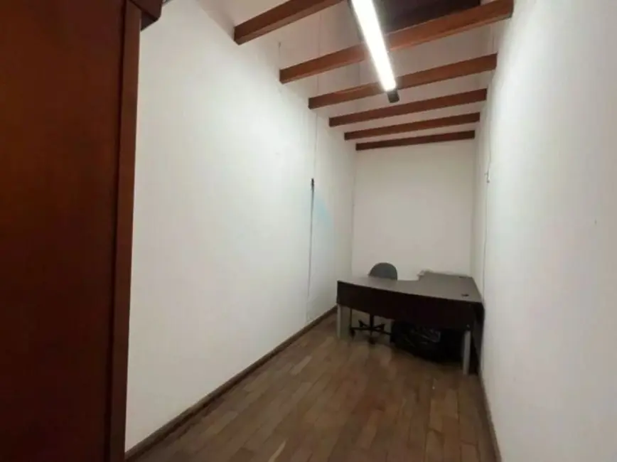 Sobrado com 3 quartos à venda e para alugar, 300m2 em Centro, Santo Andre - SP - imagem 6 Foto 6 de Sobrado com 3 quartos à venda e para alugar, 300m2 em Centro, Santo Andre - SP