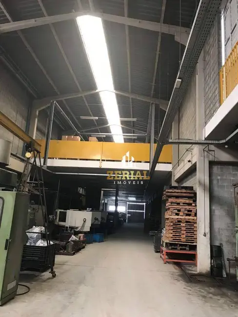 Foto 2 de Armazém / Galpão à venda e para alugar, 2137m2 em Fundação, Sao Caetano Do Sul - SP