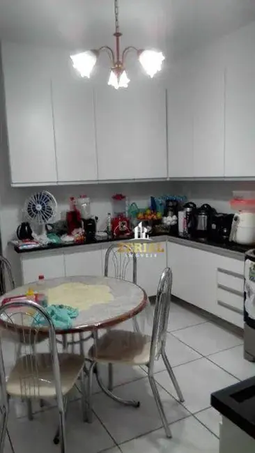 Sobrado com 2 quartos à venda, 91m2 em Santo Antônio, Sao Caetano Do Sul - SP - imagem 6 Foto 6 de Sobrado com 2 quartos à venda, 91m2 em Santo Antônio, Sao Caetano Do Sul - SP