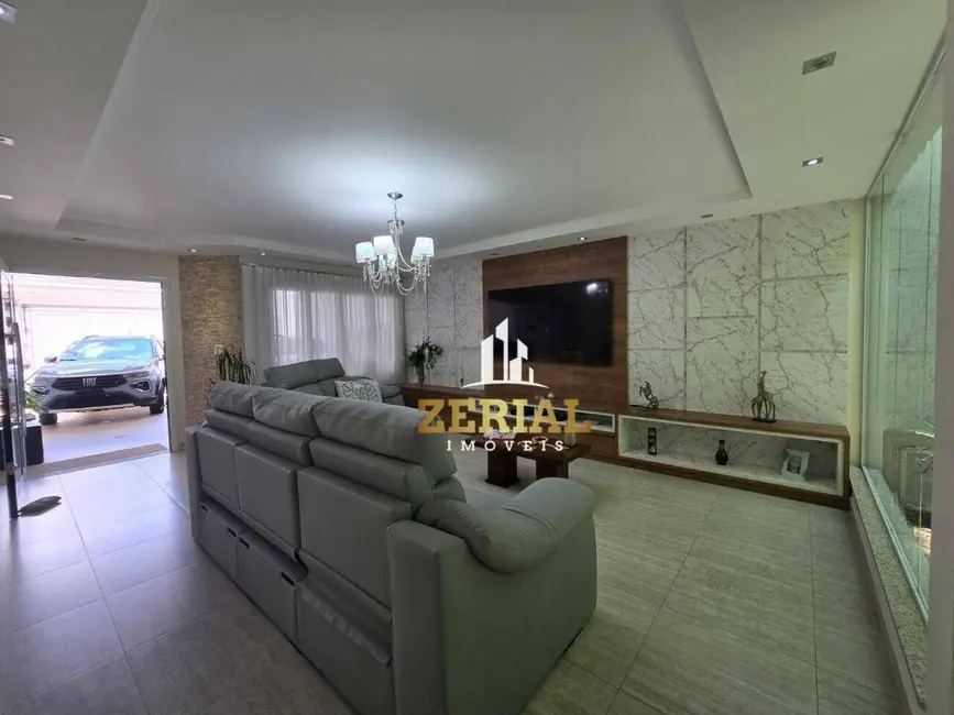Foto 1 de Sobrado com 4 quartos à venda, 150m2 em Santa Paula, Sao Caetano Do Sul - SP