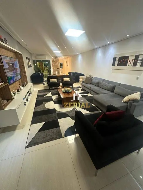 Foto 1 de Sobrado com 4 quartos à venda, 140m2 em Santa Paula, Sao Caetano Do Sul - SP