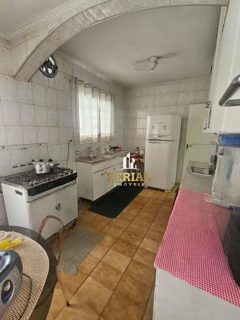 Casa com 2 quartos para alugar, 150m2 em Sao Bernardo Do Campo - SP - imagem 3 Foto 3 de Casa com 2 quartos para alugar, 150m2 em Sao Bernardo Do Campo - SP