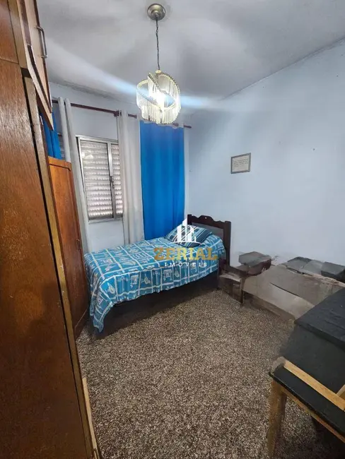 Casa com 2 quartos para alugar, 150m2 em Sao Bernardo Do Campo - SP - imagem 8 Foto 8 de Casa com 2 quartos para alugar, 150m2 em Sao Bernardo Do Campo - SP