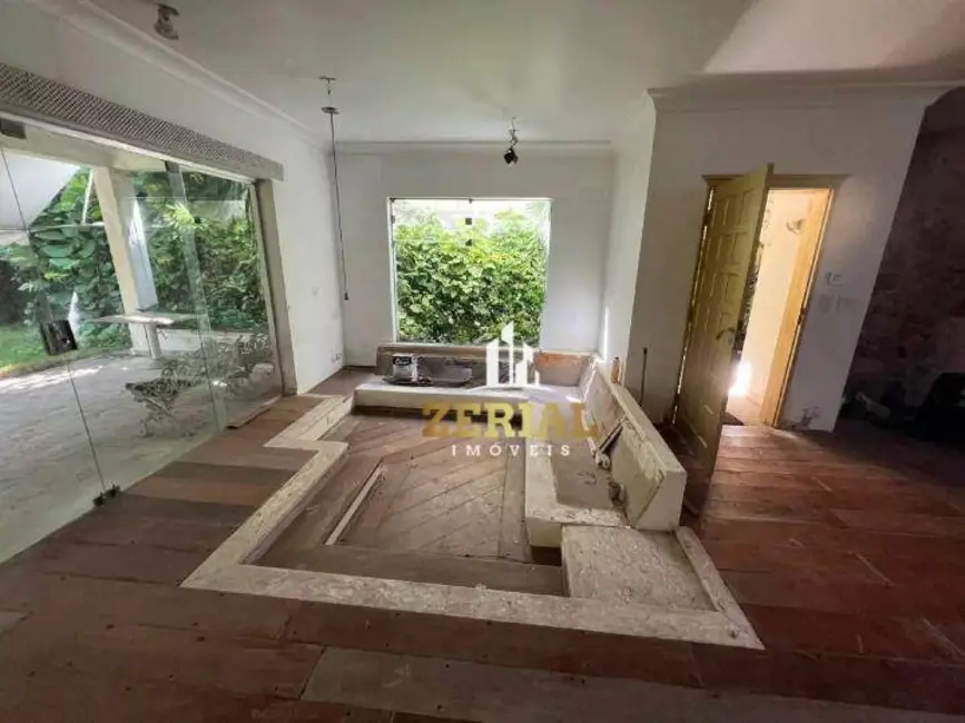 Foto 1 de Sobrado com 3 quartos para alugar, 290m2 em Jardim São Caetano, Sao Caetano Do Sul - SP