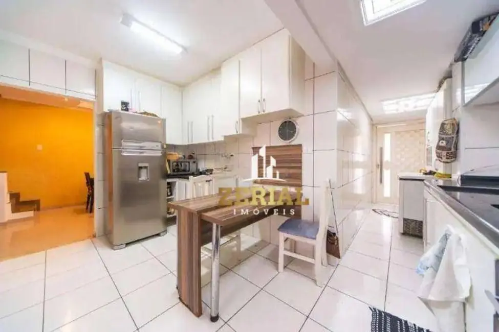 Foto 6 de Sobrado com 5 quartos para alugar, 164m2 em Mauá, Sao Caetano Do Sul - SP