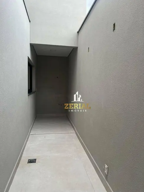 Sobrado com 3 quartos à venda, 140m2 em Cerâmica, Sao Caetano Do Sul - SP - imagem 8 Foto 8 de Sobrado com 3 quartos à venda, 140m2 em Cerâmica, Sao Caetano Do Sul - SP