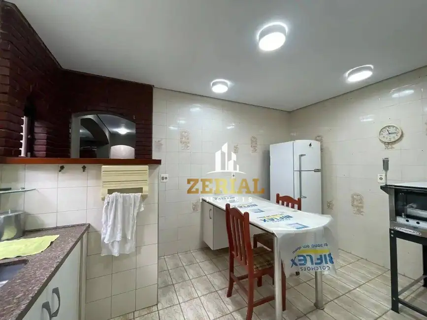 Sobrado com 2 quartos à venda, 142m2 em Olímpico, Sao Caetano Do Sul - SP - imagem 8 Foto 8 de Sobrado com 2 quartos à venda, 142m2 em Olímpico, Sao Caetano Do Sul - SP