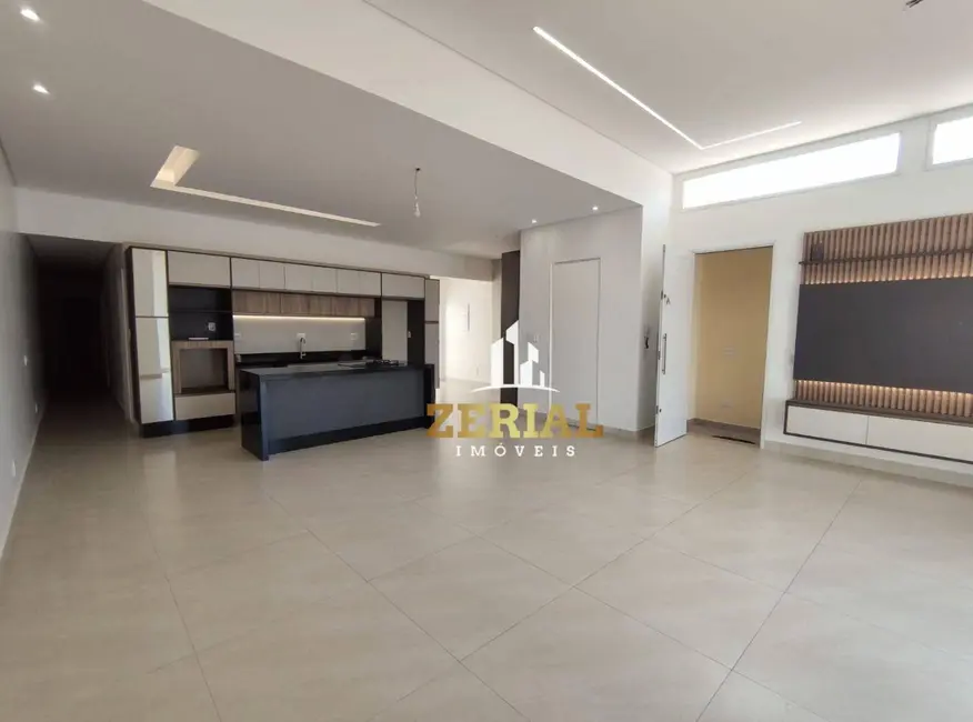 Foto 1 de Sobrado com 3 quartos à venda, 200m2 em Santa Maria, Sao Caetano Do Sul - SP