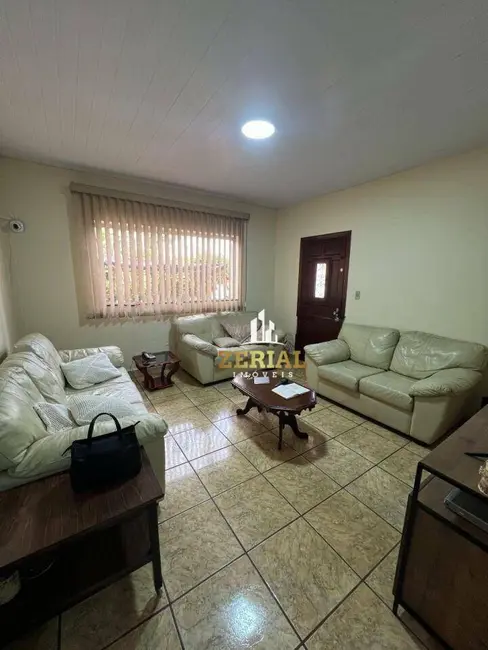 Casa com 3 quartos à venda, 210m2 em Osvaldo Cruz, Sao Caetano Do Sul - SP - imagem 1 Foto 1 de Casa com 3 quartos à venda, 210m2 em Osvaldo Cruz, Sao Caetano Do Sul - SP