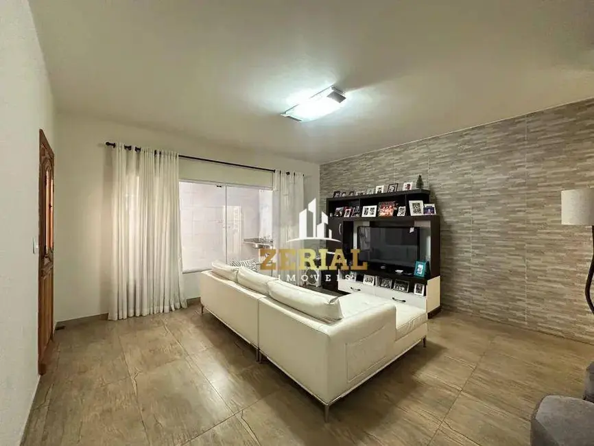 Sobrado com 3 quartos à venda, 180m2 em Fundação, Sao Caetano Do Sul - SP - imagem 2 Foto 2 de Sobrado com 3 quartos à venda, 180m2 em Fundação, Sao Caetano Do Sul - SP