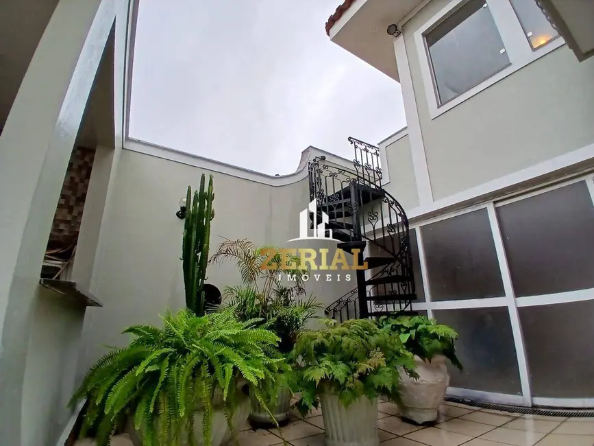 Foto 9 de Sobrado com 4 quartos à venda, 357m2 em Jardim São Caetano, Sao Caetano Do Sul - SP