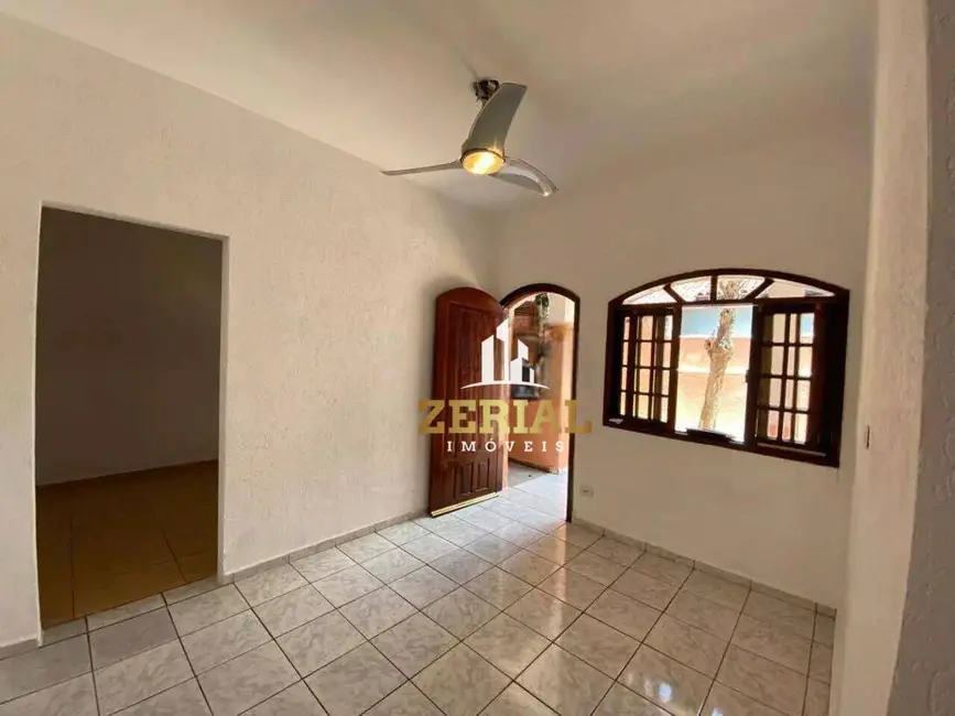 Foto 2 de Casa com 2 quartos para alugar, 100m2 em Fundação, Sao Caetano Do Sul - SP