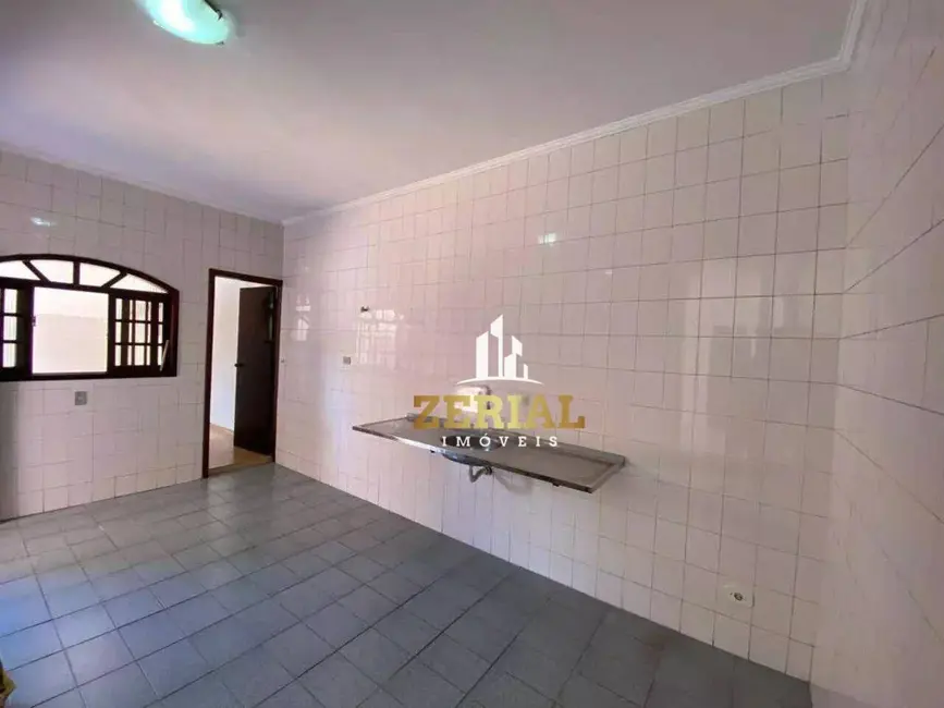 Foto 5 de Casa com 2 quartos para alugar, 100m2 em Fundação, Sao Caetano Do Sul - SP