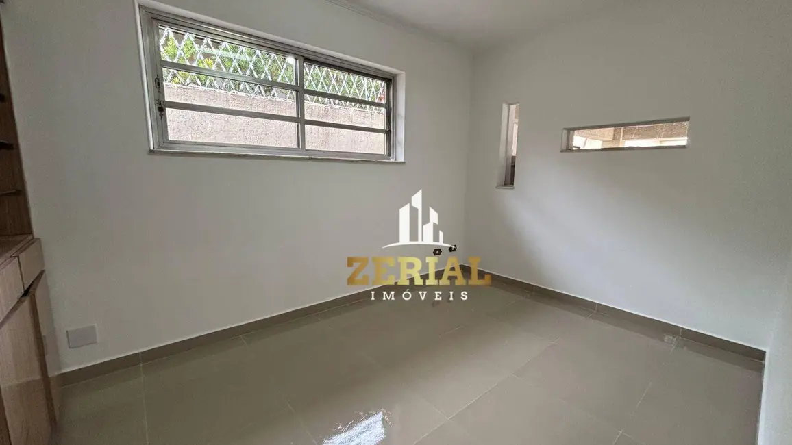 Foto 3 de Casa com 2 quartos para alugar, 180m2 em Jardim São Caetano, Sao Caetano Do Sul - SP