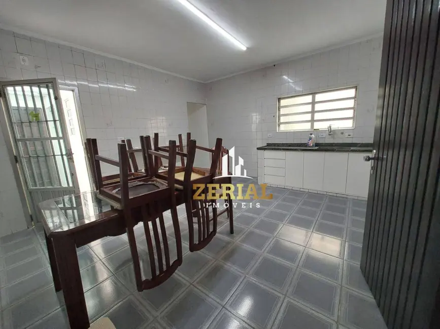 Foto 4 de Casa com 2 quartos para alugar, 141m2 em Sao Caetano Do Sul - SP